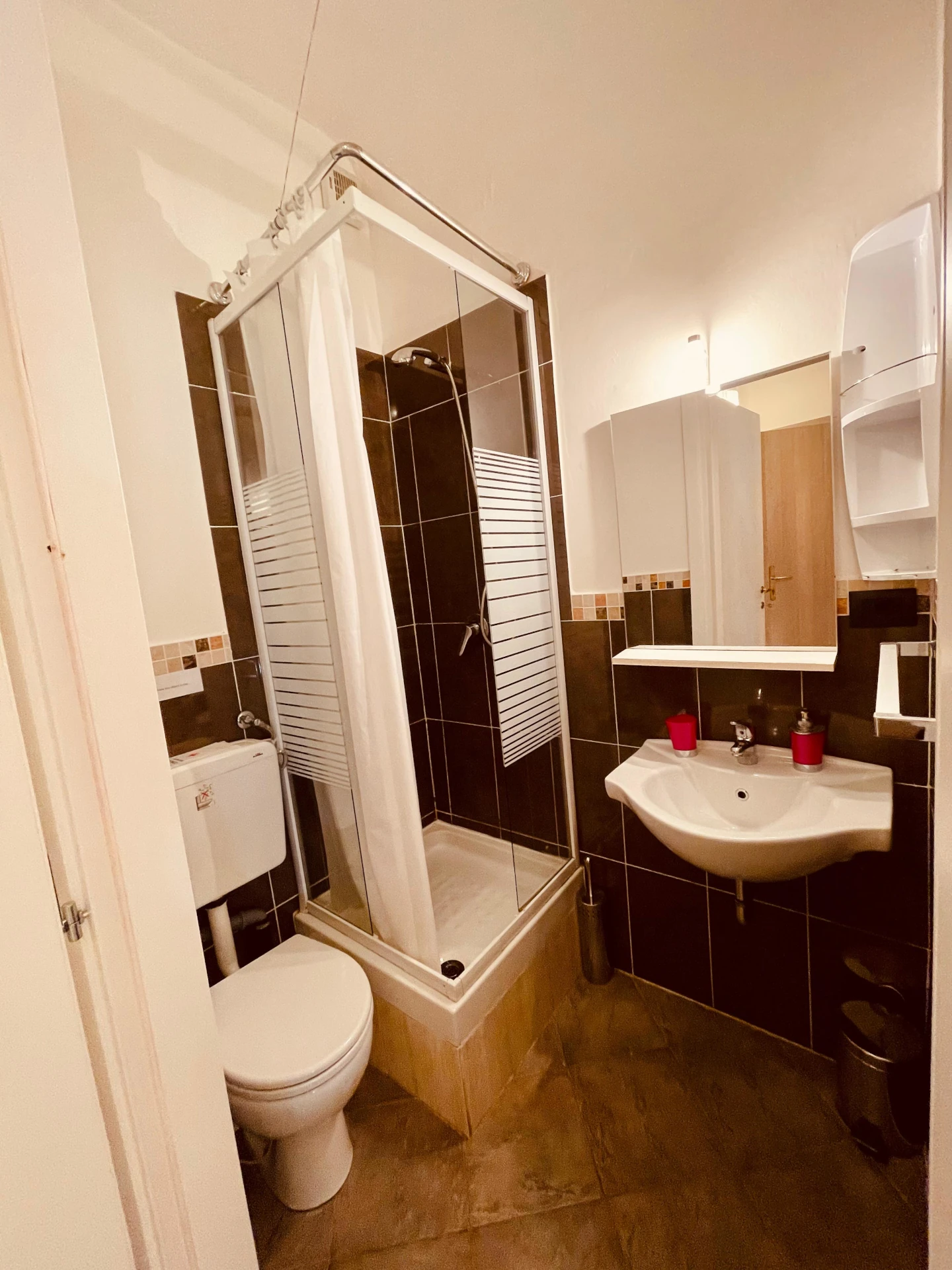 Camera Deluxe · The Key, Firenze centro, Via Cittadella 22 · bagno privato